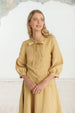 Jasmine Shirt, 3/4 Sleeve, Milk & Honey
#color_milk-honey